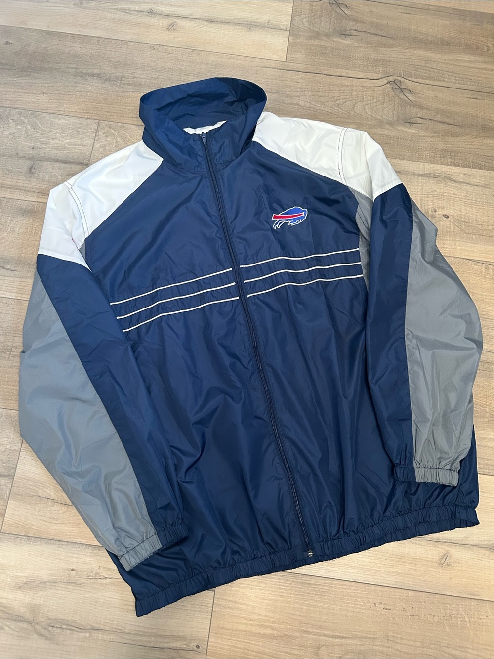 90’s Vintage Sports Illustrated Buffalo Bills Men's Navy Blue Windbreaker Jacket